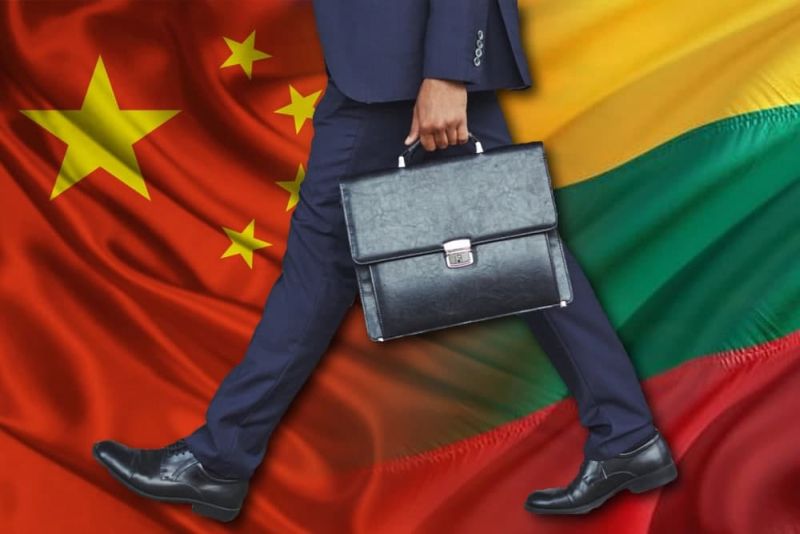 Китай отзывает своего посла из Литвы