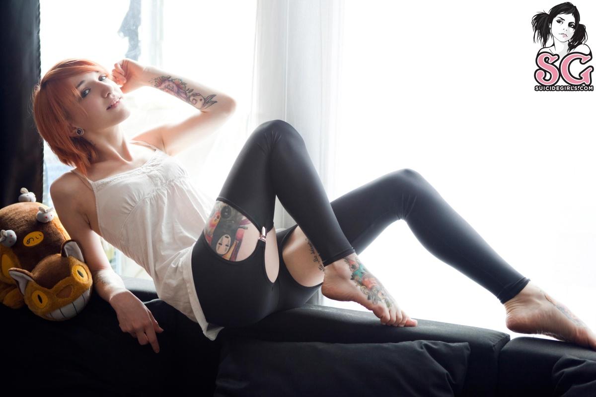 [Petites-Parisiennes.com, SuicideGirls.com] Sandy Pekopeko (aka Melanie) [Erotic, French, Redhead, Tattoo] [2592x3888-4016x6016, 856 , 14 ]