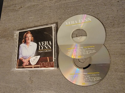 Vera Lynn-Singles Collection-REMASTERED-2CD-FLAC-2007-FLACME