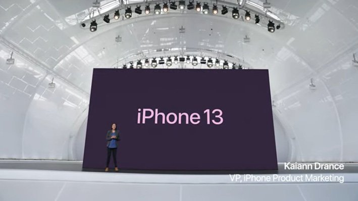 «Люд любят iPhone, и мы ладим iPhone лучше». Apple представила iPhone 13 с важнейшей сдвоенной камерой, 128 ГБ флеш-памяти, SoC A15 Bionic и улучшенной автономностью