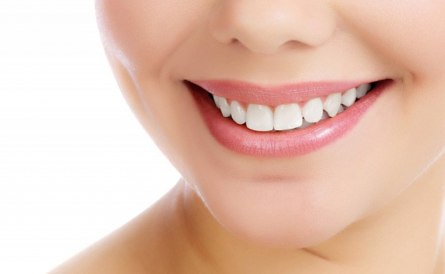 Уход за имплантами: как правильно ухаживать за зубами после имплантации