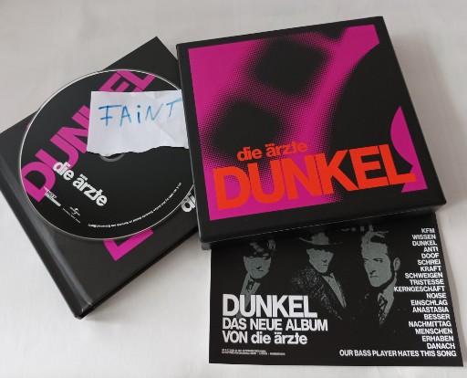 Die Aerzte-Dunkel-DE-CD-FLAC-2021-FAiNT