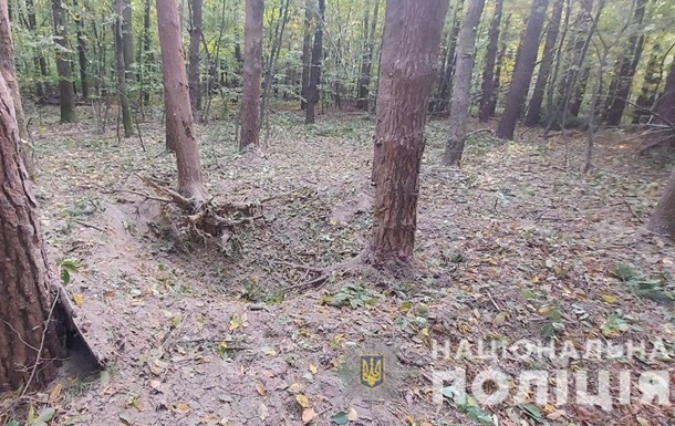 На Буковине мужчина погиб при взрыве снаряда в лесу